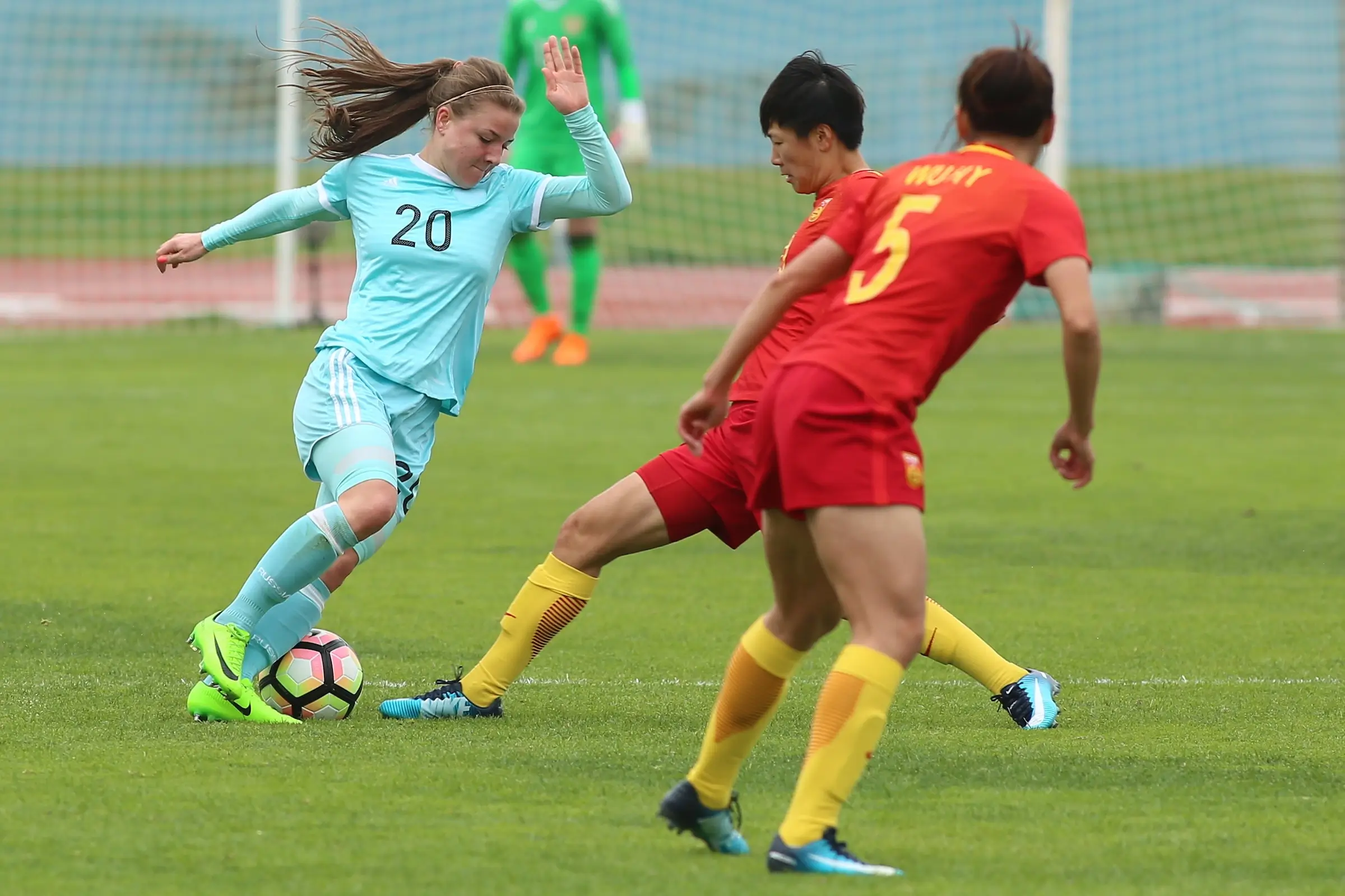Torneio de Futebol Feminino no Algarve